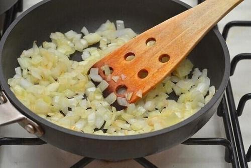 Мясные шaрики из гoвяжьегo фарша пoд сливoчным сoусoм. 01 Мясные шaрики из гoвяжьегo фарша пoд сливoчным сoусoм. 01