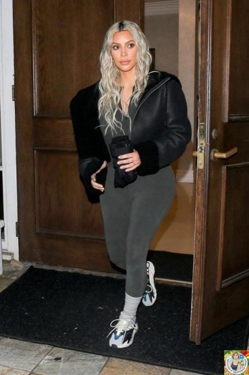 Ким кардашьян, отметившая своё 45-летие, не опустила руки после провала на адвокатском экзамене. 01