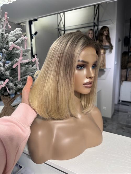 Ищу модель для съёмки в формате до/После примерка париков. 03