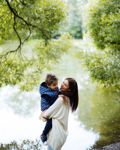 Равшана куркова показала своего подросшего сына. 05