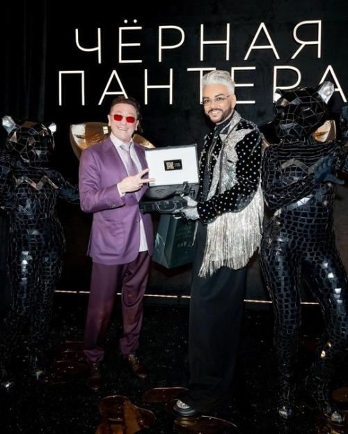 Филипп Киркоров представил свой новый клип Черная Пантера на вечеринке в стиле Total Black. 05
