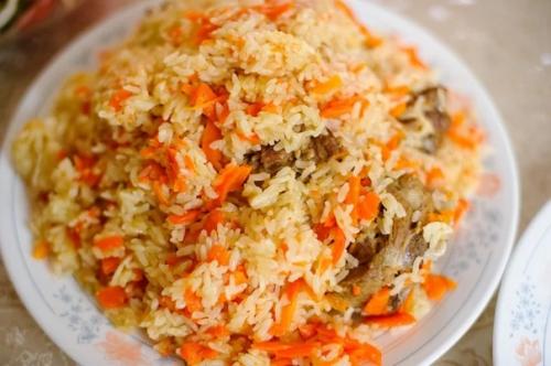 Простой рецепт плова с курицей. Простой рецепт плова с курицей.