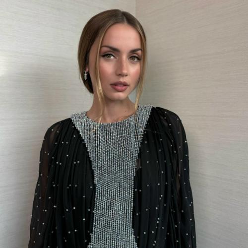 Ана де Армас атмосферными кадрами своих 