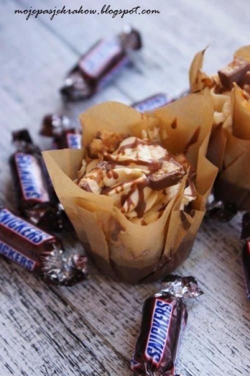 Капкейки Сникерс. Ингредиенты для 16 штук: 02 Капкейки Сникерс. Ингредиенты для 16 штук: 02