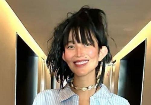 Жена цекало после похудения изменила форму ушей. 02