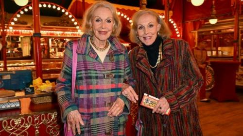 Знаменитые близнецы кесслер завершили свои жизни в один и тот же день, дожив до 89 лет. 02