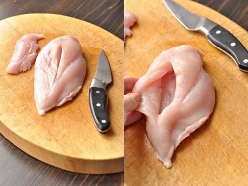 Куриные грудки фаршированные гречкой и шампиньонами, тушенные в сливочно - грибном соусе. 02