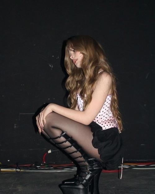 14-Летняя дочь виталия гогунского рано повзрослела. 03