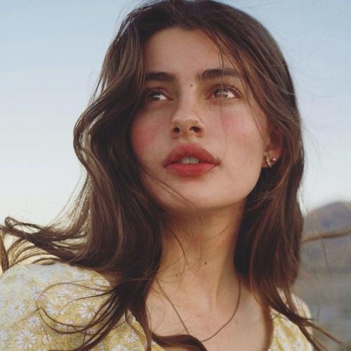 Диана сильверс - американская актриса, модель и в прошлом одна из муз Коула спроуса. 
