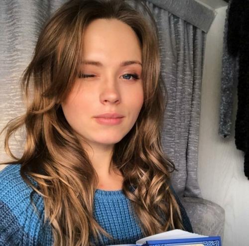 Милая Женька из Сватов кому её внешность нравится? 02