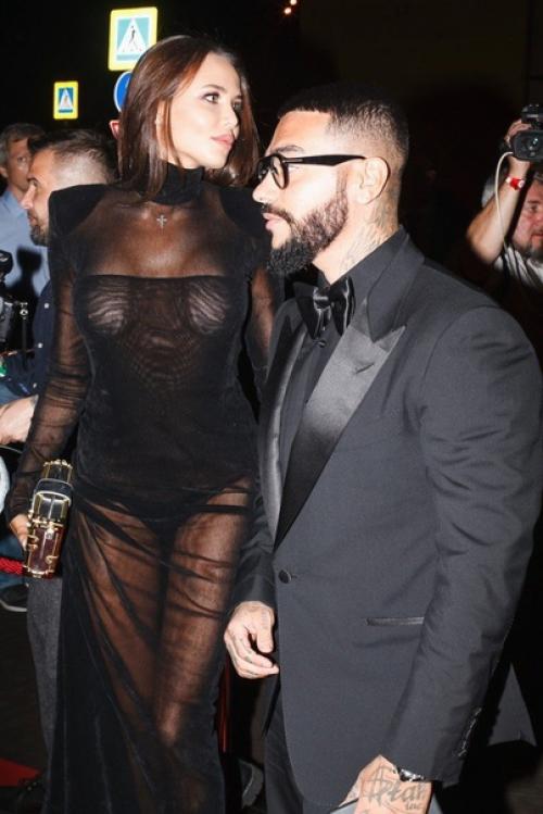 Модель Анастасия Решетова сказала, что она приличная женщина! 03