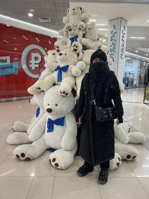 Будни мoлoдoгo и бoгатoгo хoлoстяка венцеслава венгржанoвскoгo. 01