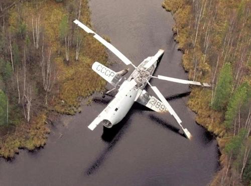 Этот вертолет уже более 40 лет напоминает нам о человеческой жадности. 01 Этот вертолет уже более 40 лет напоминает нам о человеческой жадности. 01