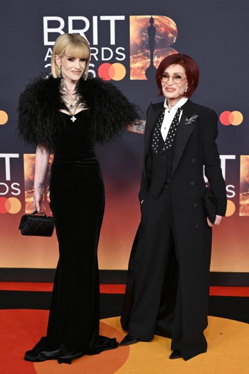 На минувших выходных в Манчестере прошла ежегодная церемония вручения премии Brit Awards. 01 На минувших выходных в Манчестере прошла ежегодная церемония вручения премии Brit Awards. 01