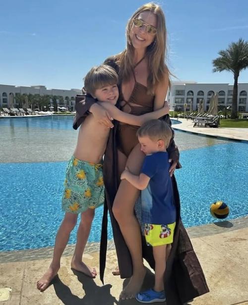 Наталья подольская стройную фигуру в бикини на курорте показала. 02