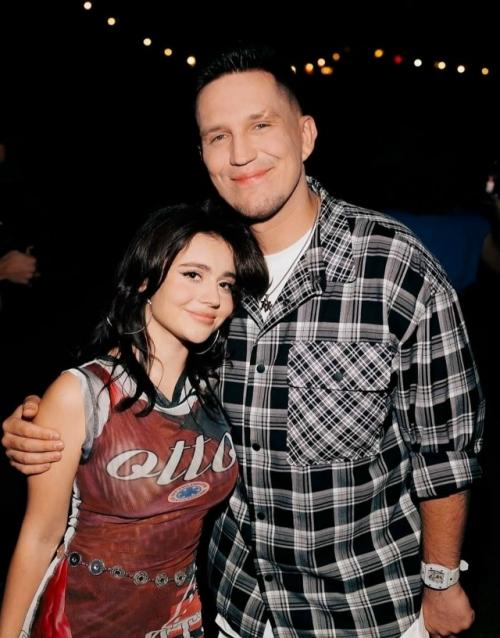 Сабина хайрова намекнула, что Клава кока увела Диму Масленникова из отношений, что вызвало бурю обсуждений в сети.  