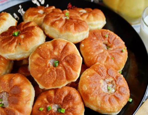 Беляши классические. Ингредиенты: Беляши классические. Ингредиенты: