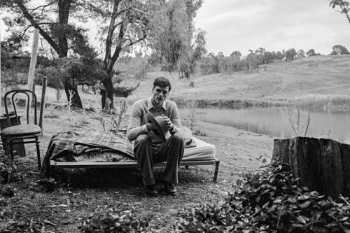 Хочется закончить этот день с красивым мужчиной, а именно с Джейкобом элорди. 03