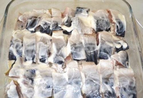 Скумбрия, запеченная с картошечкой в духовке. 01 Скумбрия, запеченная с картошечкой в духовке. 01