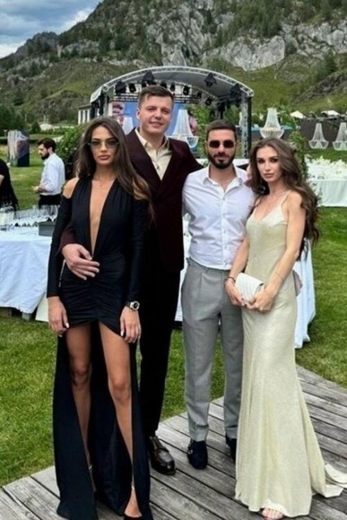 Свежей пассии артема чекалкена уже досталось от недоброжелателей.

