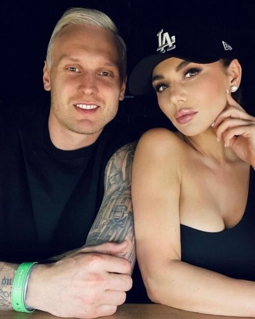 Анну седокову допросили по делу о гибели экс - супруга. 03