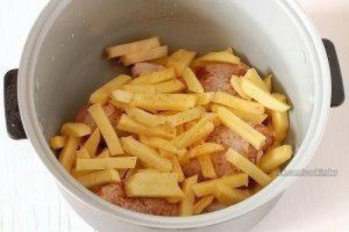 Картофель с курицей в мультиварке. 03 Картофель с курицей в мультиварке. 03