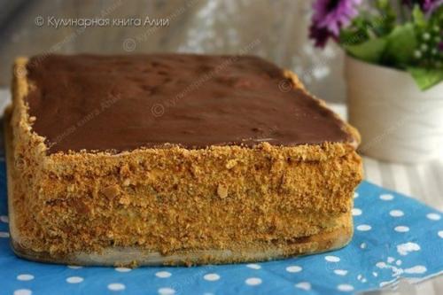 Медовое пирожное с начинкой? 05