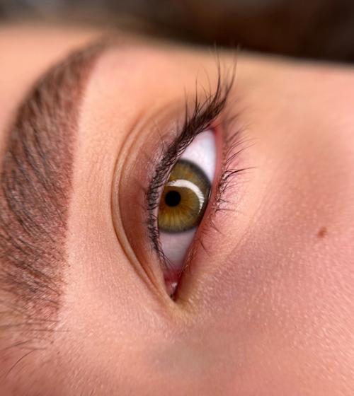 Здравствуйте!  Я ретушер и абсолютно бесплатно обработаю 1 кадр для вас. 01