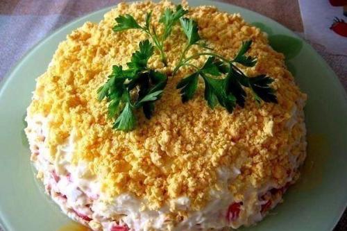 Топ - 9 самых вкусных слоеных салатов. 04
