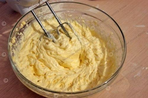 Медовое пирожное с начинкой? 01