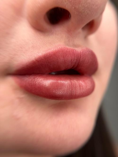 Здравствуйте!  Я ретушер и абсолютно бесплатно обработаю 1 кадр для вас. 04