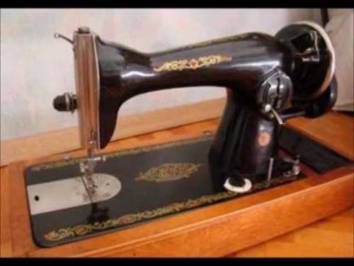 Может есть у кого швейная машинка старая, главное чтобы рабочая, для личного использования?  