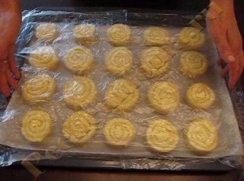 Творожные завитушки.  Ингредиенты: 04 Творожные завитушки.  Ингредиенты: 04