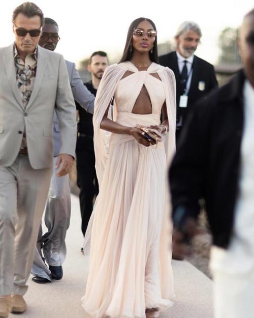 Наоми Кэмпбелл: икона стиля и борец за равноправие. 03