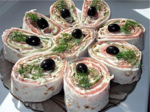 Подборка начинок для закусочных рулетов из лаваша. Подборка начинок для закусочных рулетов из лаваша.