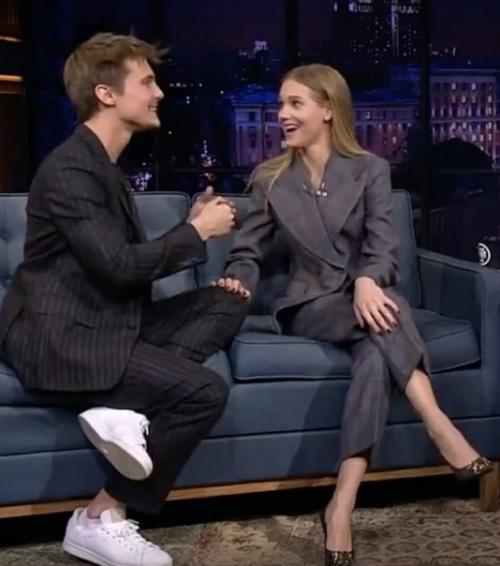 Кристина асмус с мужем и Пpocто Дpyгoм. 01