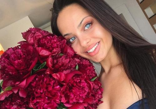 Вы это Анджелина Джоли дyмаете? 02