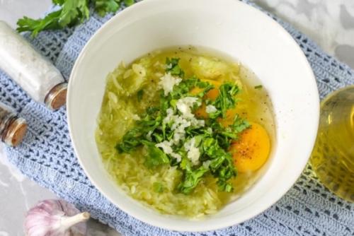 Оладьи из кабачков с зеленью и чесноком. 01