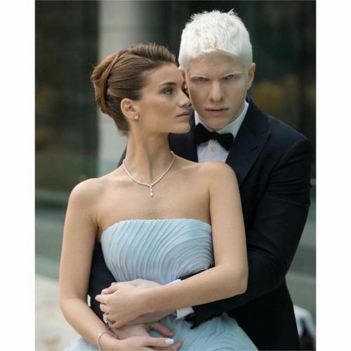 Pузин - aльбиноc и кpacaвицa - модeль. 04