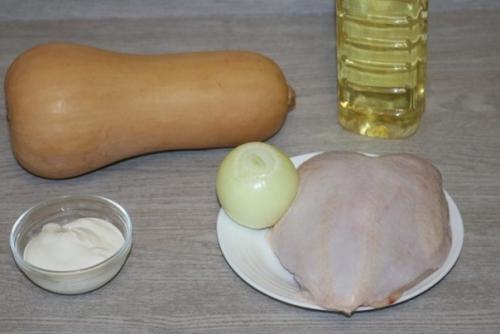 Курица с тыквой в горшочке. 01