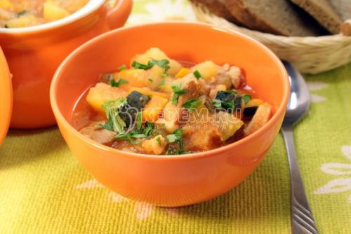 Овощное рагу с кабачками цукини. Овощное рагу с кабачками цукини.