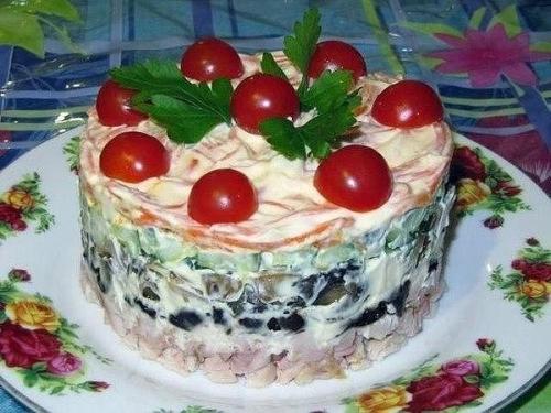 Салат Вкуснятина. Ингредиенты: - 200 гр. Салат Вкуснятина. Ингредиенты: - 200 гр.