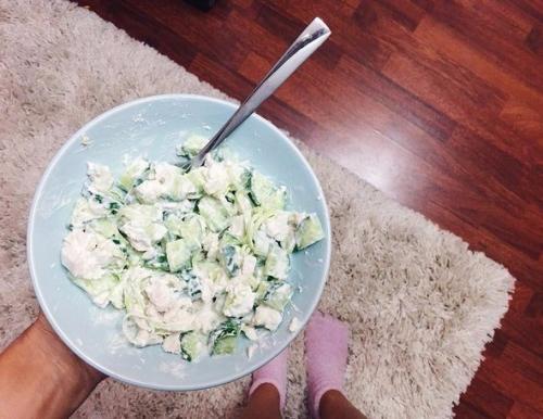 Вкусный и простой салатик, идеально в любой приём пищи!