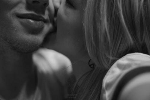 Почему отношения редкостью стали? 02