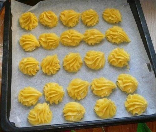 Профитроли с заварным кремом? 03 Профитроли с заварным кремом? 03