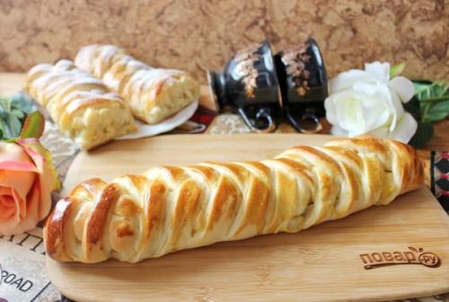 Яблочная косичка.

Ингредиенты: 
