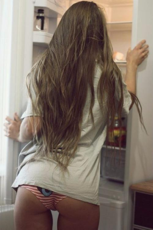 Таблицы калорийности -.

Ягоды и фрукты (100 грамм).

