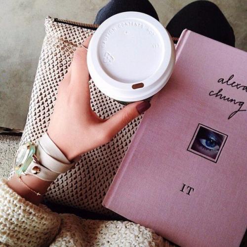 Мы тренируем дикцию с помощью стихотворений.