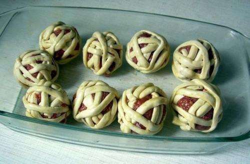 Мясные клубочки в слоеном тесте. 01