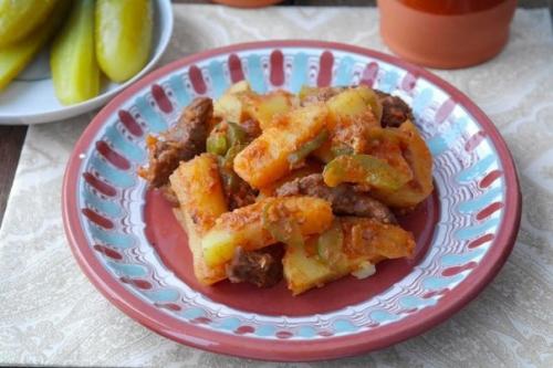 Азу из телятины.

